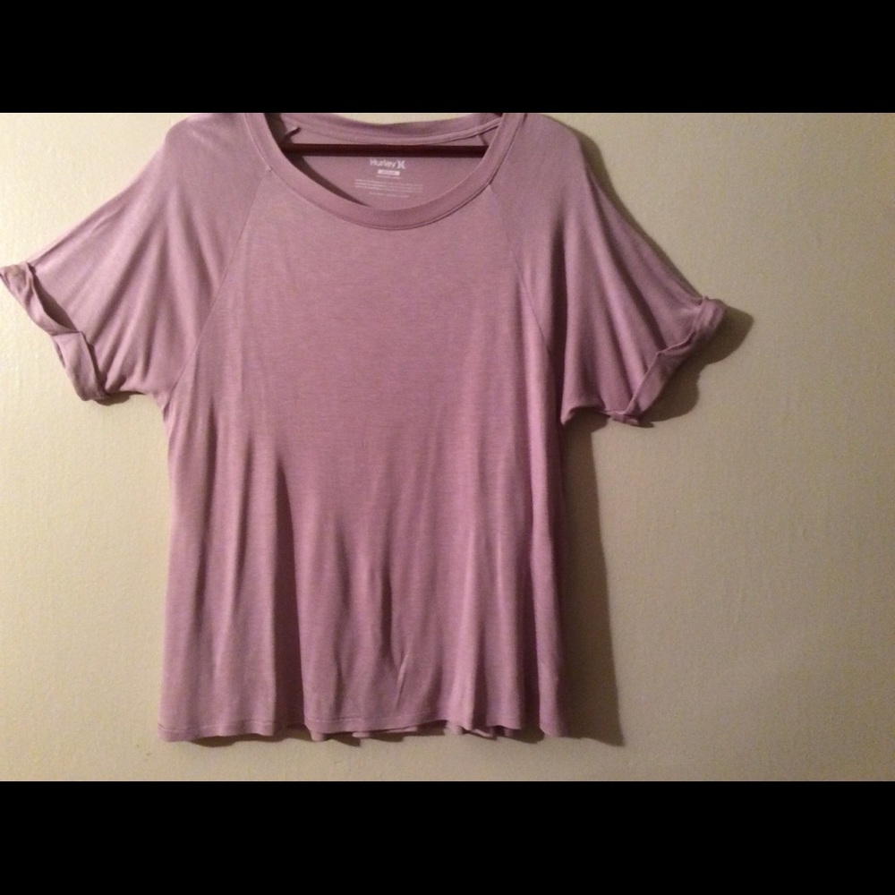 Hurley lavender T shirt